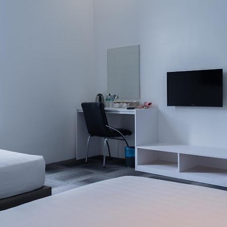 Beverly Hotel Taiping Esterno foto