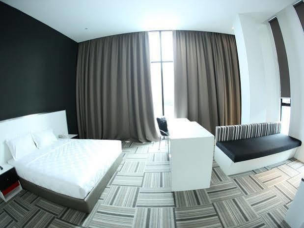 Beverly Hotel Taiping Esterno foto